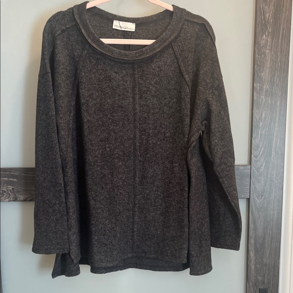 Zenana Outfitters Charcoal Crew Neck Sweater NWOT